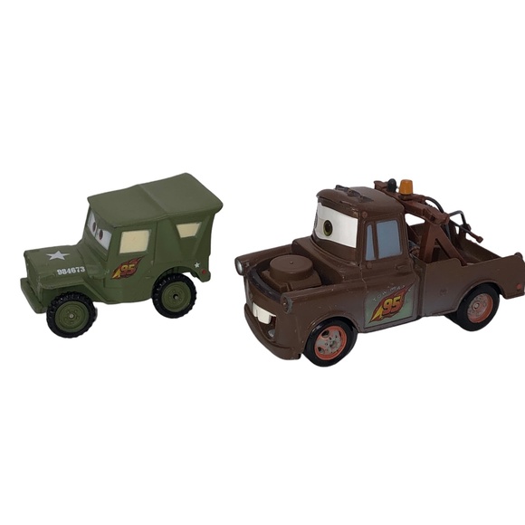 Disney Other - DISNEY/PIXAR Die-Cast Toy Jeep & Tow Truck